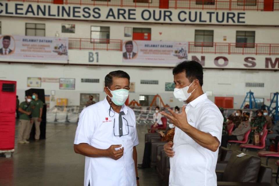 Kepala BP Batam Muhammad Rudi bersama Presiden Direktur Lion Group Edward Sirait. (foto: hms)