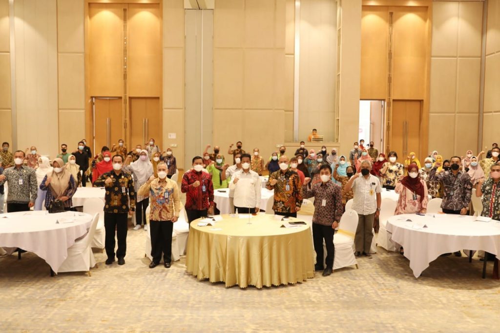 sosialisasi perseroan perorangan di Hotel Harris Batam centre, Kamis (7/4/2022). (hms)