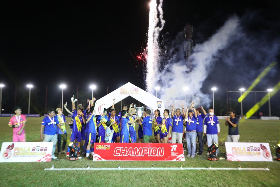 PS BP Batam raih juara Final laga Piala Kemerdekaan yang diselenggarakan oleh Polda Kepri bersempena dengan HUT Kemerdekaan RI ke-77, (13/8/2022). (hms)