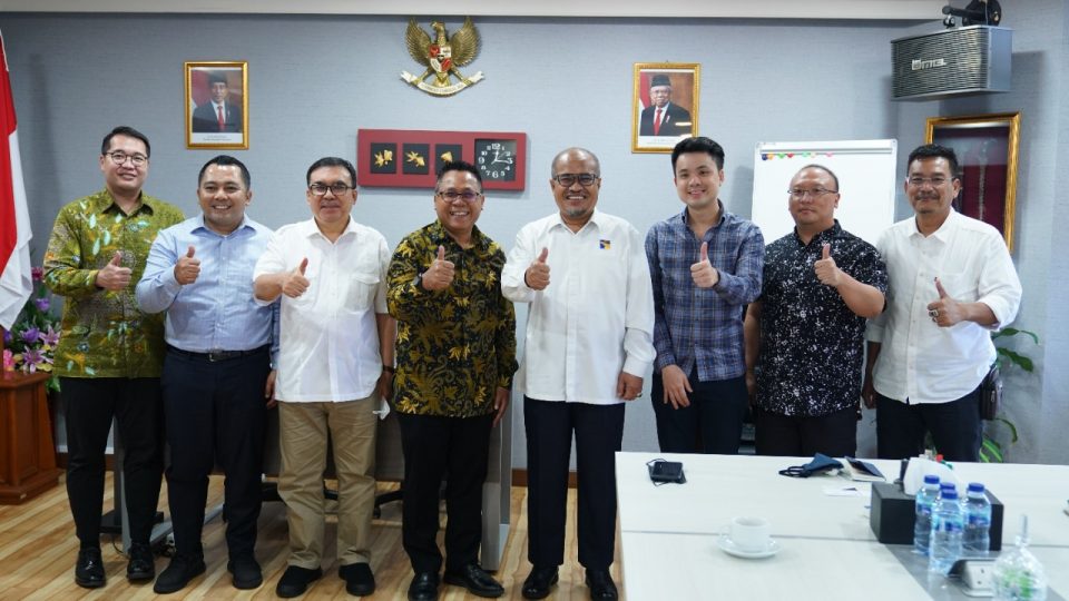 Wakil Kepala BP Batam Purwiyanto menerima kunjungan Atase Perdagangan KBRI Singapura Rumaksono di Kantor BP Batam, Batam Center pada Senin, (5/12/2022). (hms)