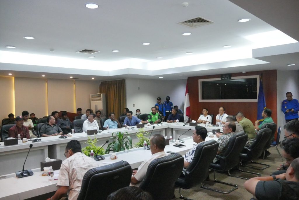 Terkena Dampak Pembangunan Jalan, BP Batam Lakukan Sosialisasi kepada Warga (foto : hms)