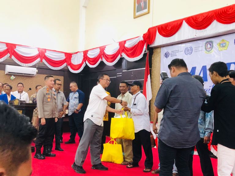 Foto: BPJS Memberikan Bantuan (F-oni)