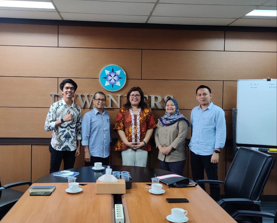 Kepala Biro Humas Promosi dan Protokol BP Batam, Ariastuty Sirait, usai perwakilan Humas BP Batam menjumpai Dewan Pers dalam rangka silaturahmi dan koordinasi terkait perkembangan jurnalisme di Kota Batam (Foto : hms)