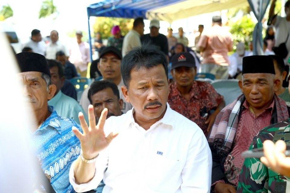 Kepala BP Batam, Muhammad Rudi, saat hadir di tengah perwakilan masyarakat Rempang (Foto : hms)