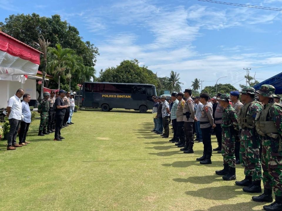 Tim sosialisasi dan verifikasi Pengembangan Rempang Eco-City saat sedan melaksanakan apel persiapan (foto : hms)