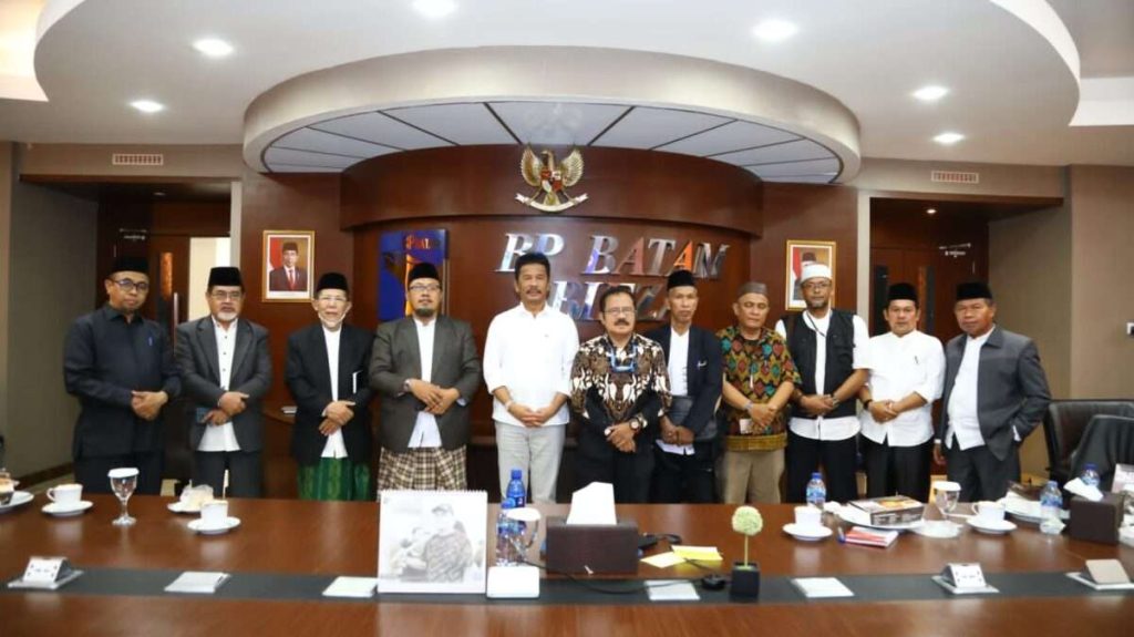 Kepala BP Batam, Muhammad Rudi menerima kunjungan dari MUI Provinsi Kepri di Marketing Centre BP Batam, Rabu (20/9/2023). (hms)