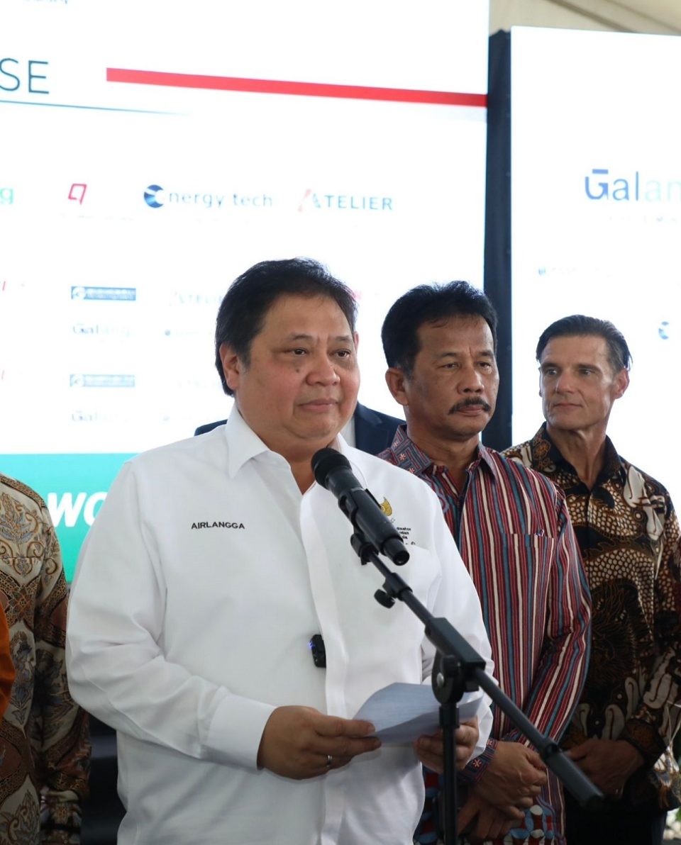 Airlangga Hartarto dalam kegiatan Grand Launching Ceremony Wiraraja Industrial Park (foto : hms)