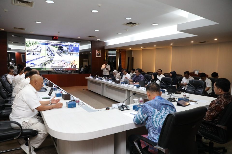 BP Batam menerima kunjungan Benchmarking Tim BPK RI Keuangan Negara III (foto : hms)