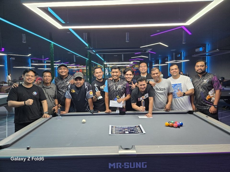 Club Billiard BP Batam menggelar Turnamen antar pegawai (Foto : hms)