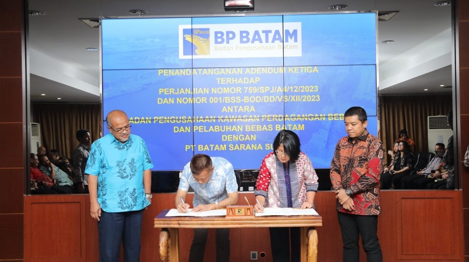 BP Batam - PT Batam Sarana Surya penandatanganan Adendum Ketiga (Foto : hms)