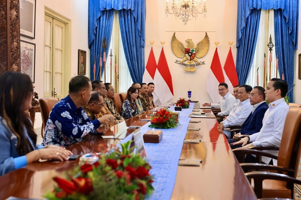 Presiden Prabowo Gelar Rapat bersama Pimpinan BP Batam beserta jajaran (foto : hms)