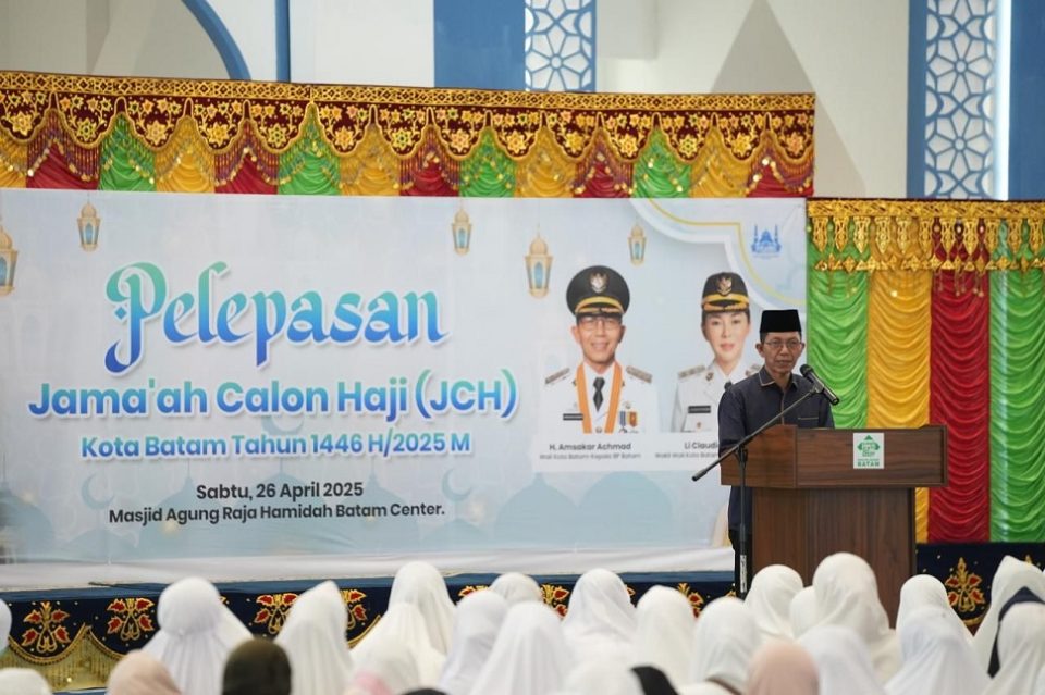 Pelepasan calon jemaah haji Kota Batam (Foto : hms)