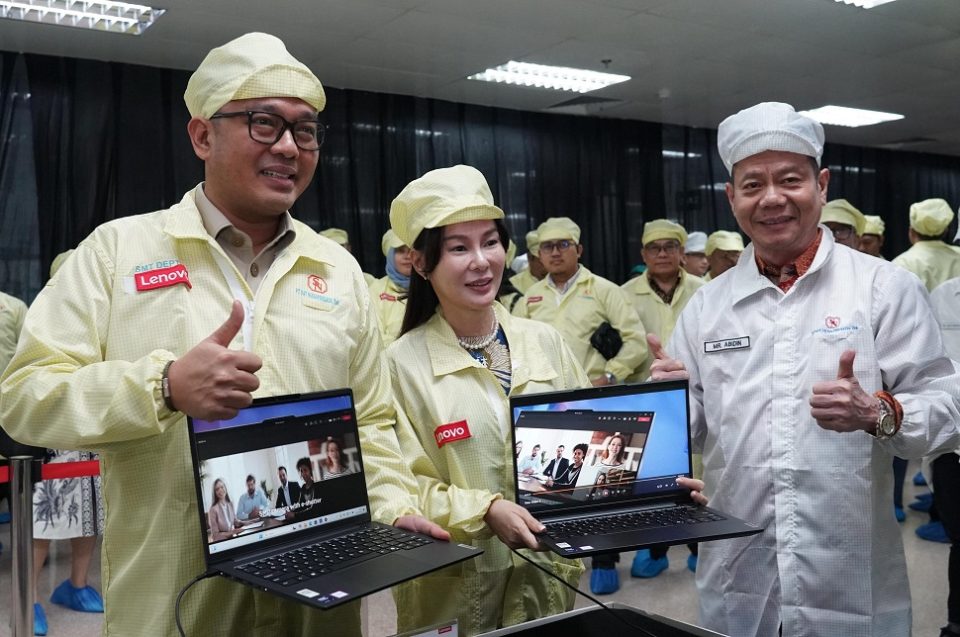 Hadiri Peresmian Fasilitas Perakitan Laptop (Foto : hms)