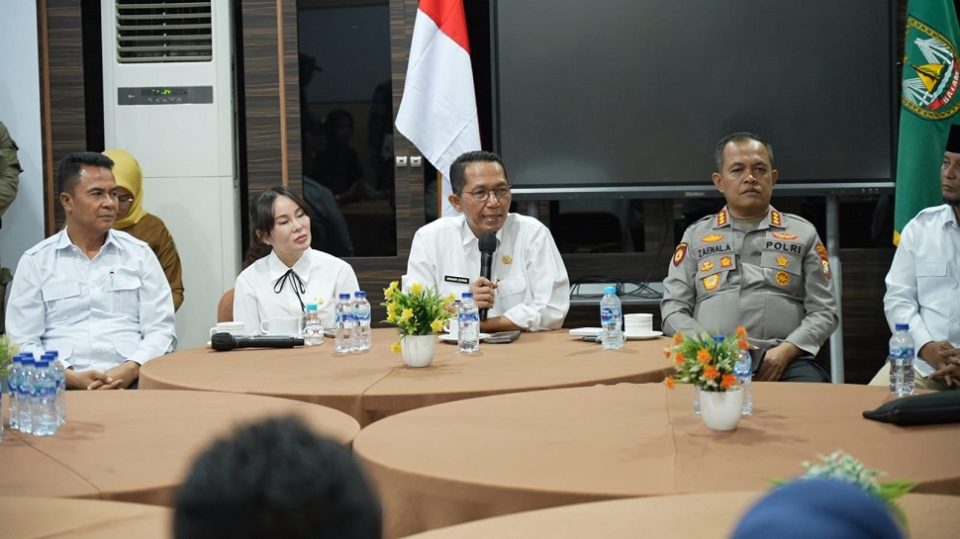 Audiensi warga Rempang terkait penertiban lahan (foto : hms)