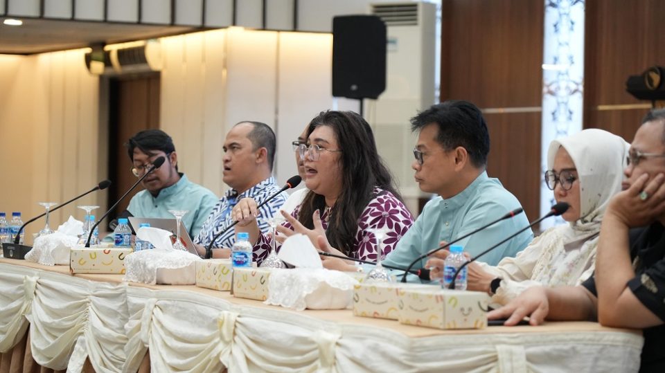 Silaturahmi dan sosialisasi lahan agribisnis kepada warga Temiang (foto : hms)