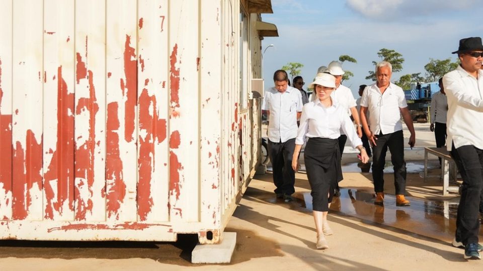 Wakil Kepala BP Batam, Li Claudia Chandra, Sidak langsng ke lokasi proyek pembangunan Bukit Maranatha (foto : hms)