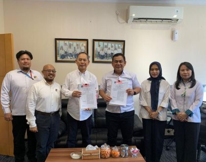 Penandatanganan Perjanjian Kerja Sama antara RSBP Batam dan BPJS Ketenagakerjaan (foto : hms)