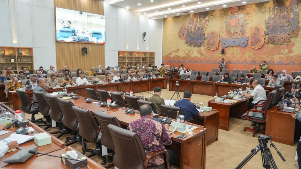 Laporan Keuangan Tahun Anggaran 2025 BP Batam dalam Rapat Dengar Pendapat bersama Komisi VI DPR RI (foto : hms)