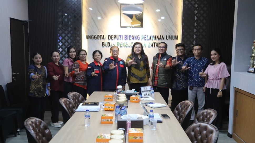 Kunjungan Ketua Yayasan Sayang Anak Indonesia Kepulauan Riau sekaligus TBM Sayang Anak (foto : hms)