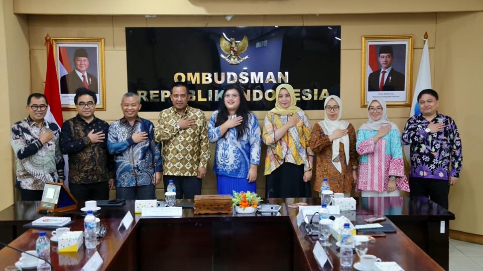 Kunjungan Deputi Bidang Pelayanan Umum BP Batam, Ariastuty Sirait, di Kantor Ombudsman RI (foto : hms)