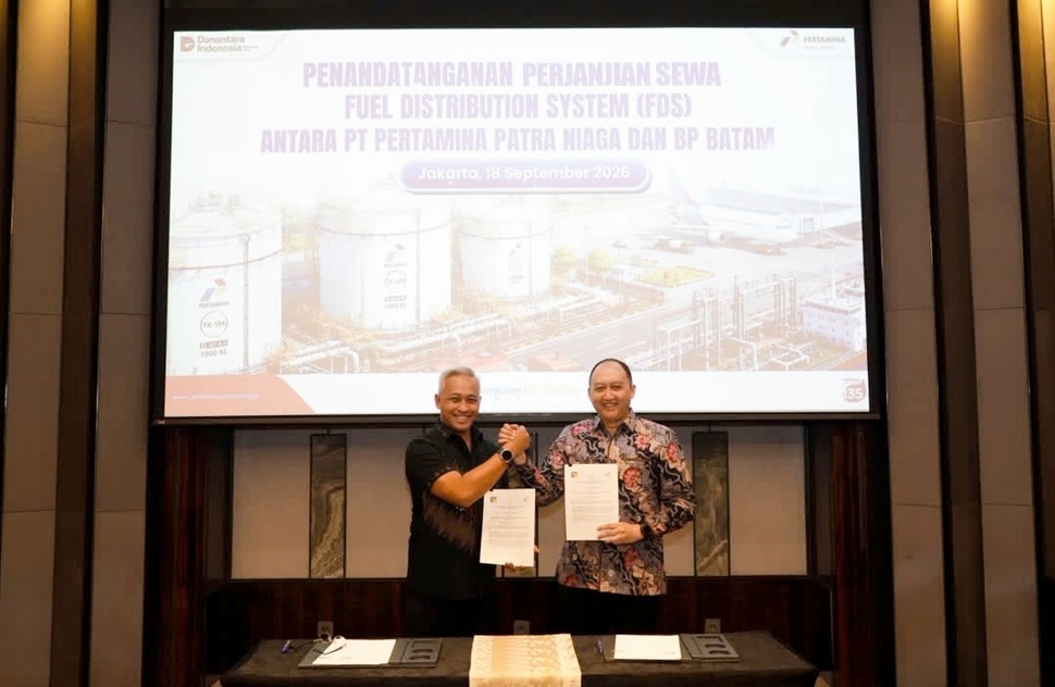 Penandatanganan Kontrak Perjanjian Sewa Fuel Delivery System (foto : hms)