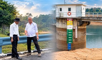 Kepala BP Batam, Amsakar Achmad, turun langsung ke Waduk Nongsa untuk melihat kondisi sumber air (Foto : hms)